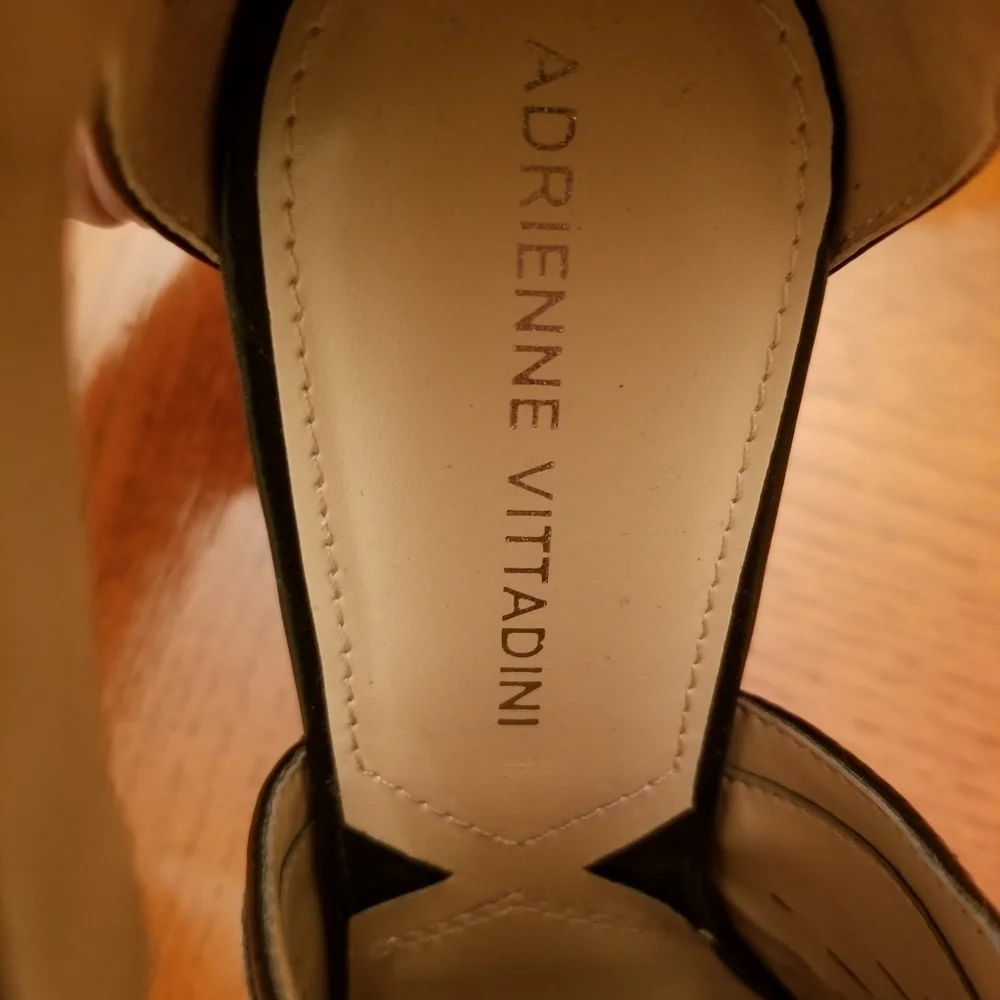 Adrianne Vittadini Wedges Heels Comfort booties